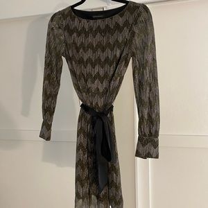 Banana Republic metallic dress. size 00 petite